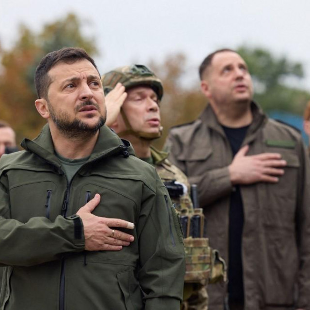 Volodimir Zelenski, Oleksandr Sirski i Andrij Jermak