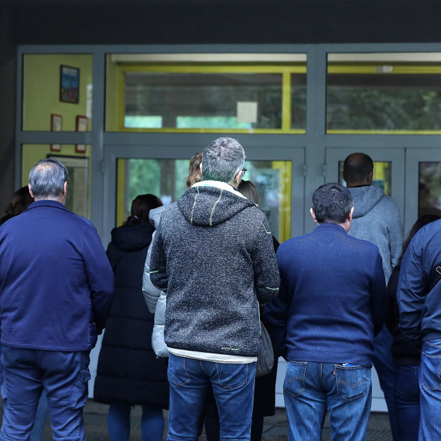 ”Na sastanku roditeljima nije prezentirana niti jedna mjera koja bi prevenirala nastanak bilo kakvih situacija”