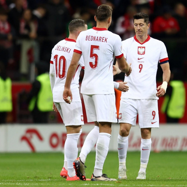 Piotr Zielinski, Jan Bednarek i Robert Lewandowski