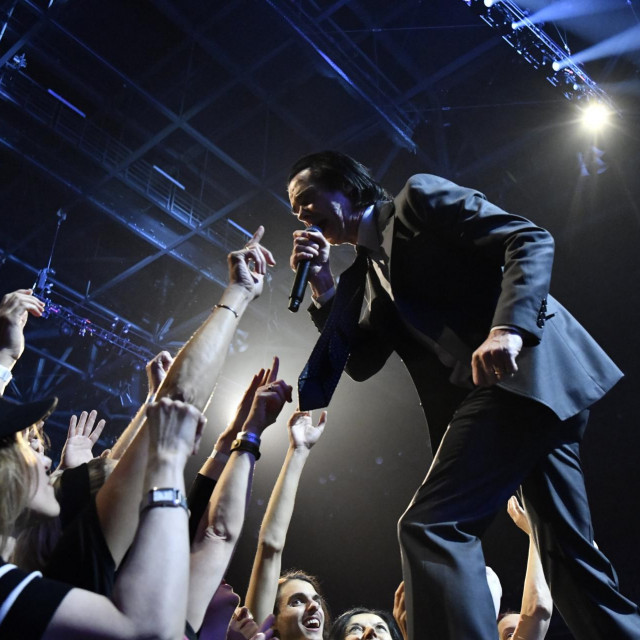 Nick Cave tijekom koncerta u Areni Zagreb