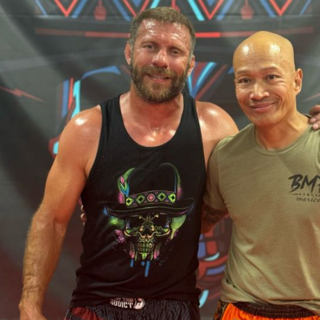 Donald Cerrone i Ray Yee (desno)