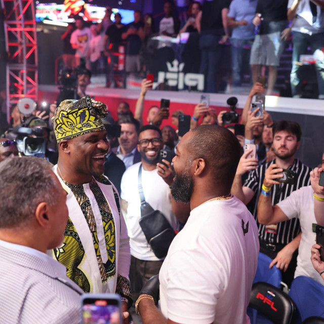  Francis Ngannou i Jon Jones 