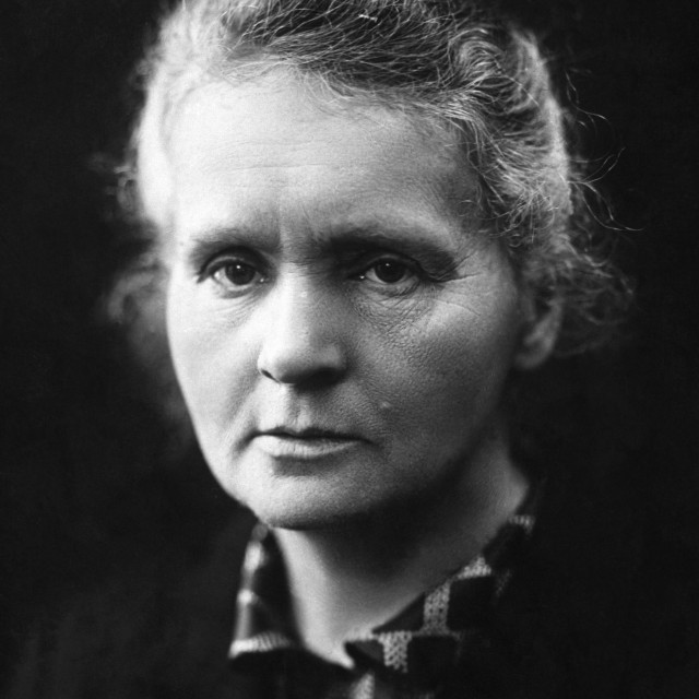 Curie, Marie, oko 1925.