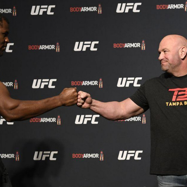 Francis Ngannou i Dana White