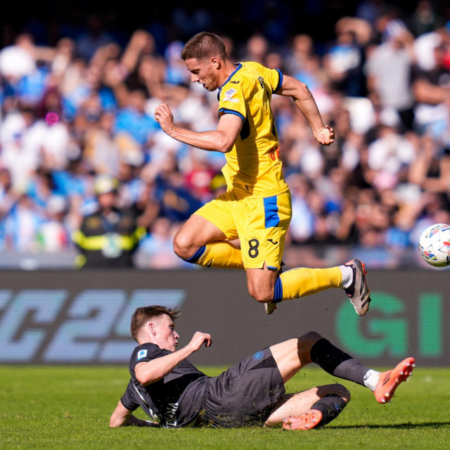 Mario Pasalic i Scott McTominay