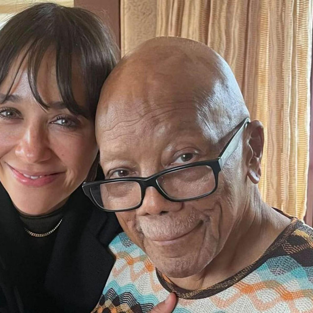 Rashida Jones i tata Quincy Jones