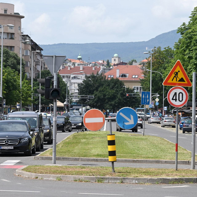 Križanje Zvonimirove i Heinzelove koje će biti na trasi buduće tramvajske linije od Kvatrića do Savišća. 