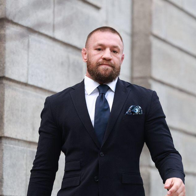 Conor McGregor pred ulazom u sud