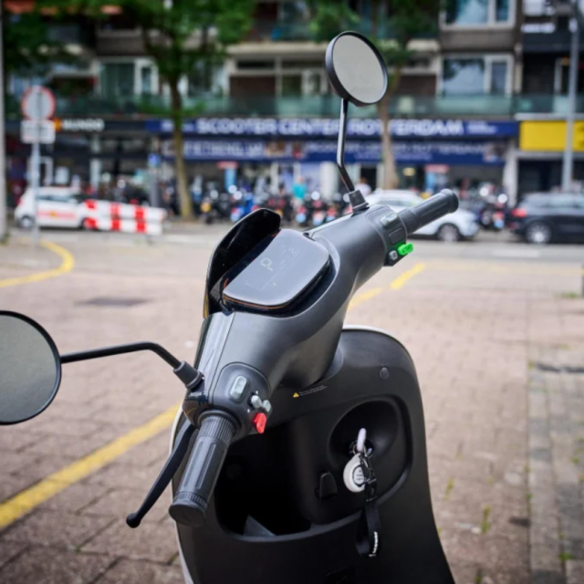 Električni moped, ilustrativna fotografija