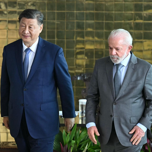 Kineski predsjednik Xi Jinping i brazilski predsjednik Luiz Inacio Lula da Silva 