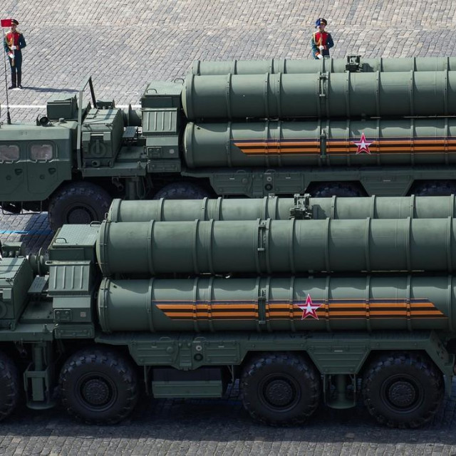 Raketni sustav S-400 Trijumf