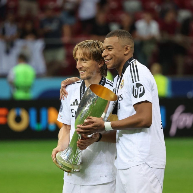 Kylian Mbappe i Luka Modrić