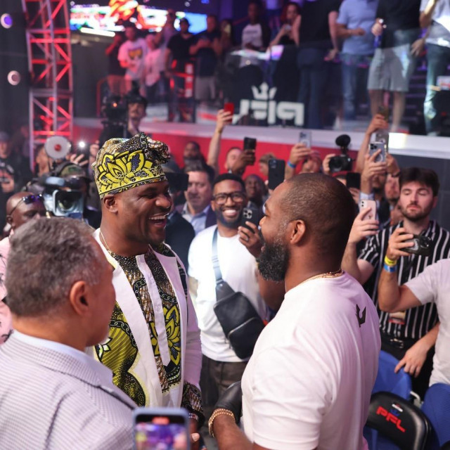  Francis Ngannou i Jon Jones 