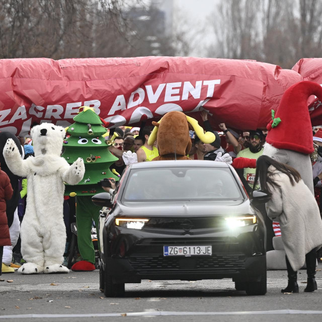 Start humanitarne utrke Zagreb Advent Run 2024., ispred hotela Hilton Garden Inn.