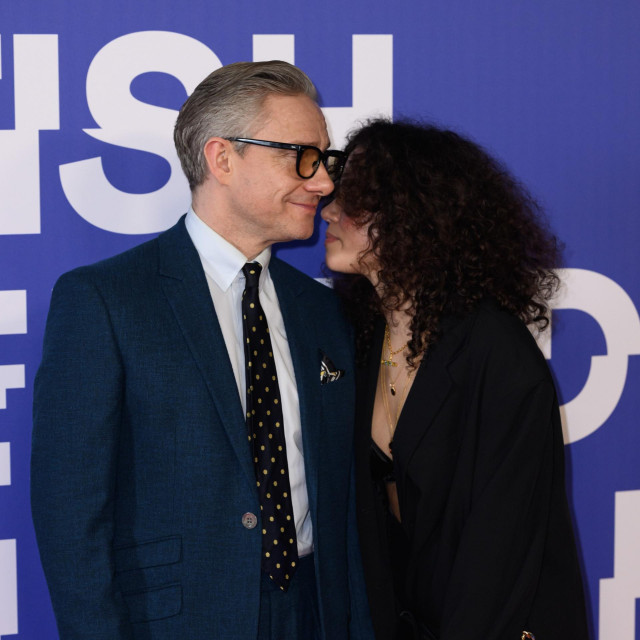 Martin Freeman i Rachel Benaissa