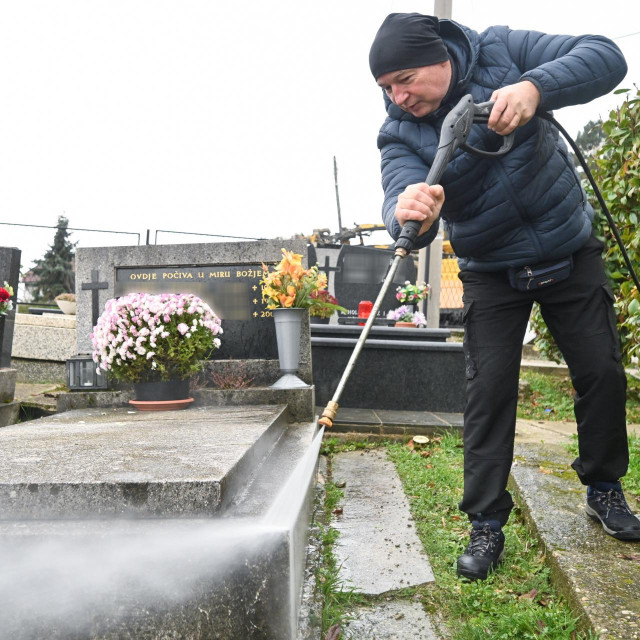 Krešimir Malec je vlasnik obrta Marta usluge
 