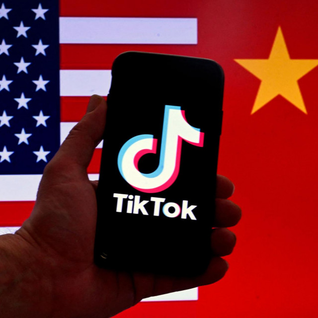 TikTok aplikacija na mobitelu