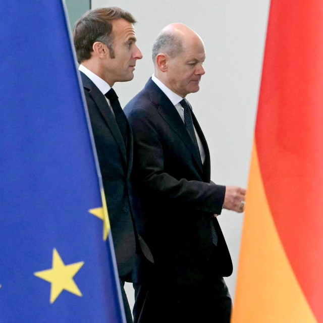 Emmanuel Macron i Olaf Scholz