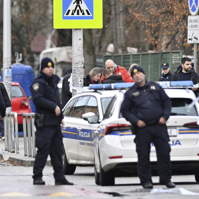 Napad u osnovnoj školi Prečko