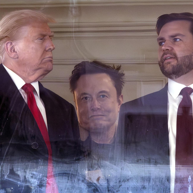 Donald Trump, Elon Musk I JD Vance na Army-Navy football utakmici