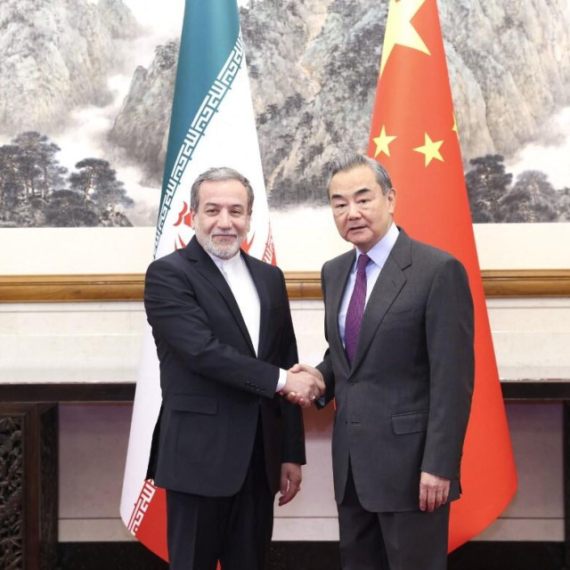 Seyyed Abbas Araghchi i Wang Yi