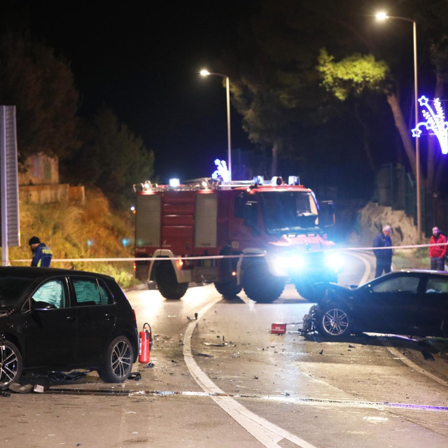 Prometna nesreća u kojoj je sudjelovalo više automobila, 3 osobe ozlijeđene