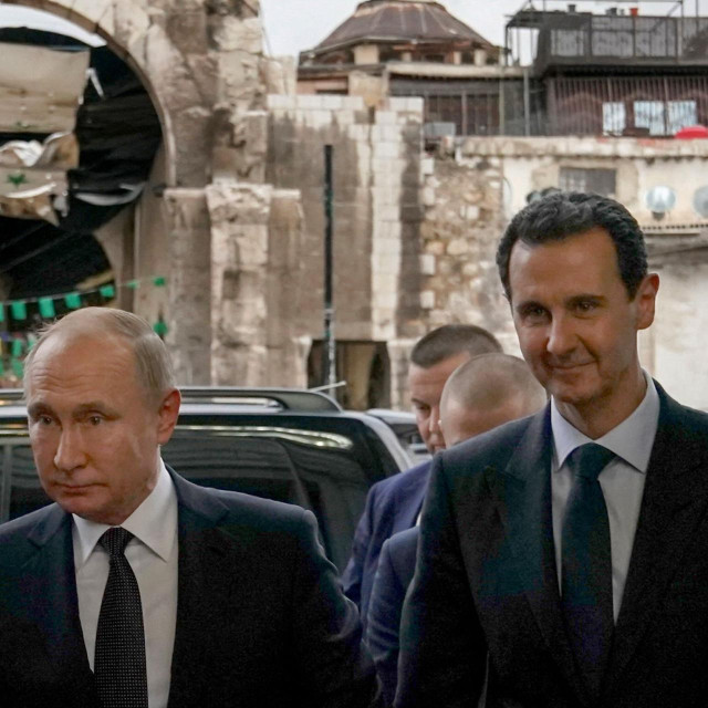 Vladimir Putin (lijevo) i Bashar al-Assad (desno)