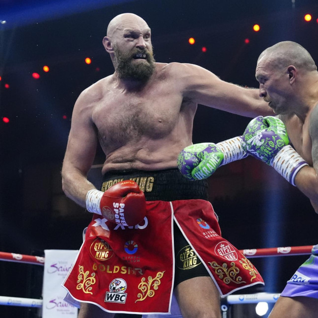 Tyson Fury tijekom meča s Usikom