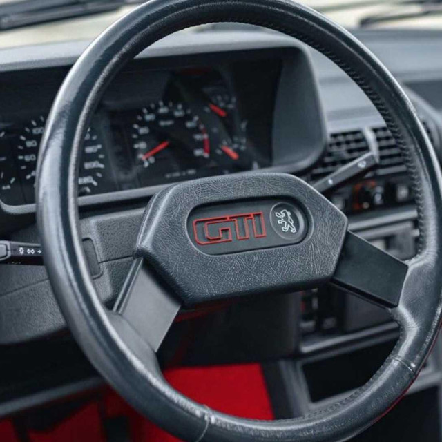 1987. Peugeot 205 GTI