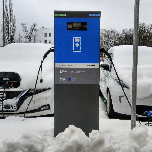 Električni automobili, ilustracija