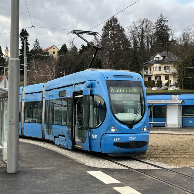 Tramvaji su jutros krenuli sa novog/starog okretišta