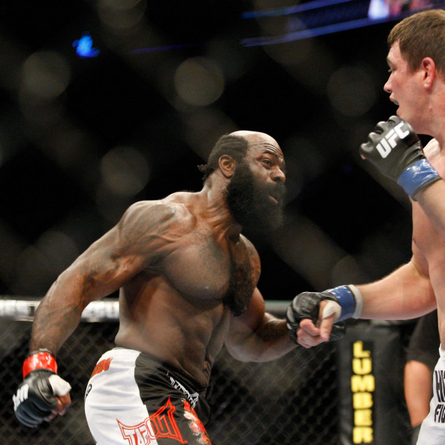 Kimbo Slice vs Matt Mitrione