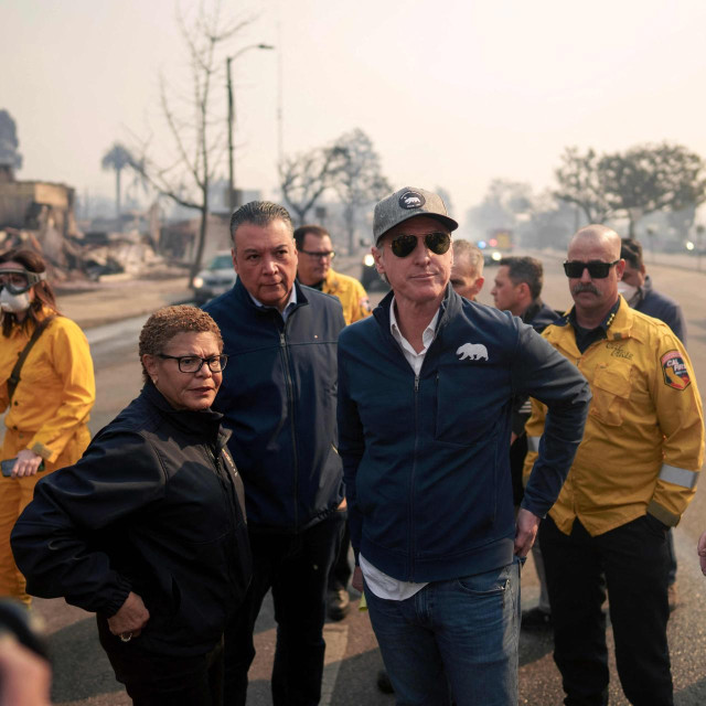 Guverner Kalifornije Gavin Newsom i gradonačelnica Los Angelesa Karen Bass 