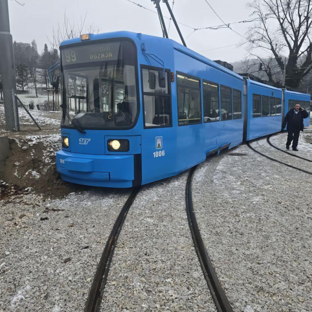 Izlijetanje tramvaja na okretištu Mihaljevac