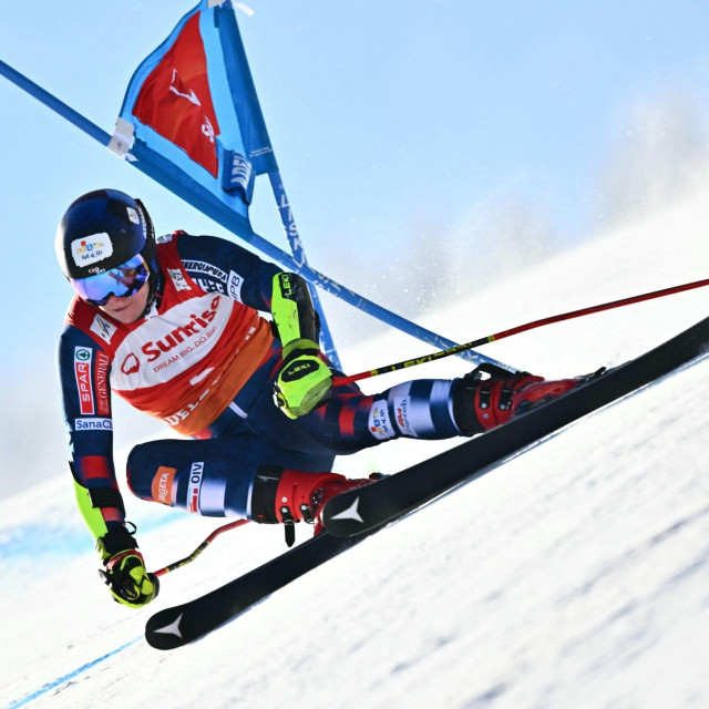 Filip Zubčić tijekom prve vožnje u Adelbodenu