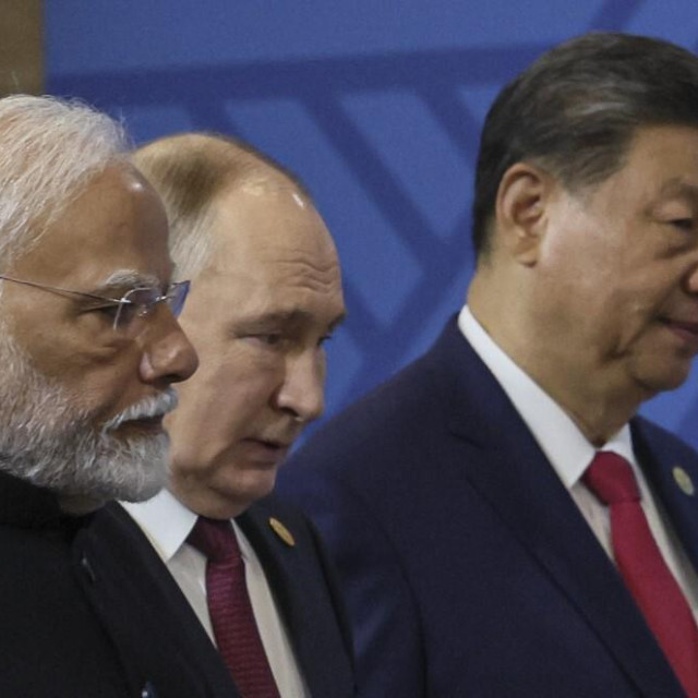 Naredra Modi, Vladimir Putin i Xi Jinping