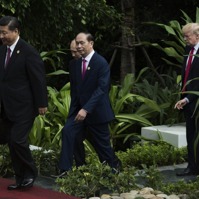 Donald Trump, Xi Jinping i kineska delegacija (arhivska fotografija)