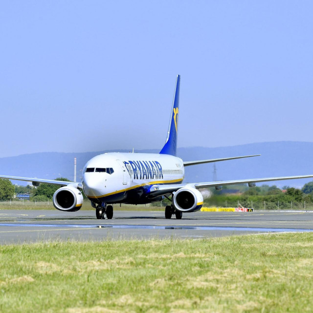 Avion Ryanira u Zračnoj luci Franjo Tuđman