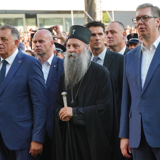 Milorad Dodik, patrijarh Porfirije, Aleksandar Vučić na 29. obljetnici Oluje prošlo ljeto