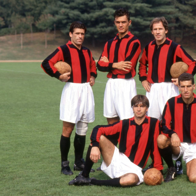 Alberigo Evani, Paolo Maldini, Franco Baresi, Filippo Galli i Mauro Tasotti