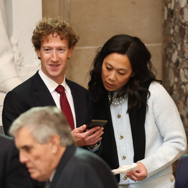 Mark Zuckerberg i supruga Priscilla Chan na inauguraciji Donalda Trumpa