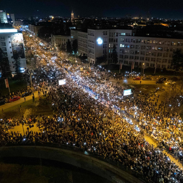 Novi Sad, petak navečer