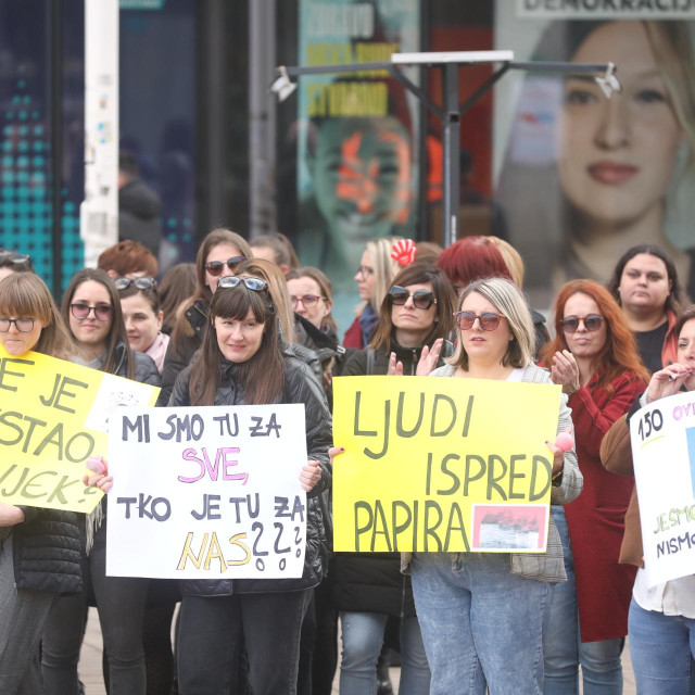 Socijalni radnici prosvjedovali su prije otprilike godinu dana. U tom se periodu, kažu, ništa nije popravilo - naprotiv!