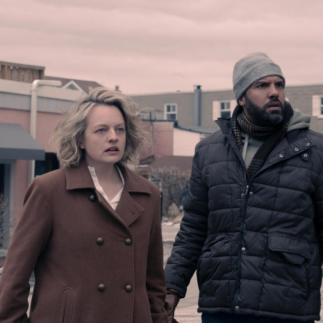 Elisabeth Moss i O.T. Fagbenle