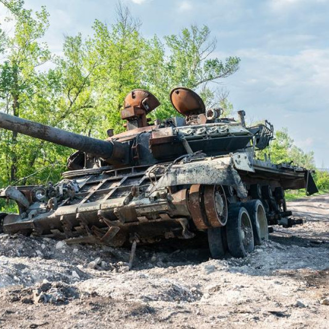 Uništeni tenk T-80 u oblasti Harkiv