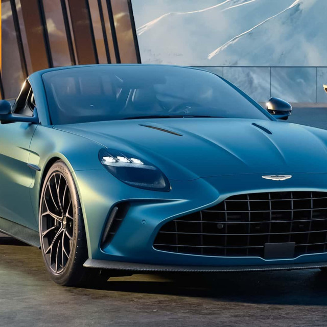 Aston Martin Vantage Radster