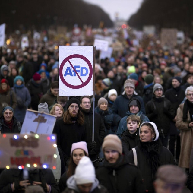 Prosvjedi u Berlinu traju cijeli mjesec