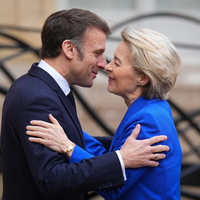 Emmanuel Macron i Ursula von der Leyen