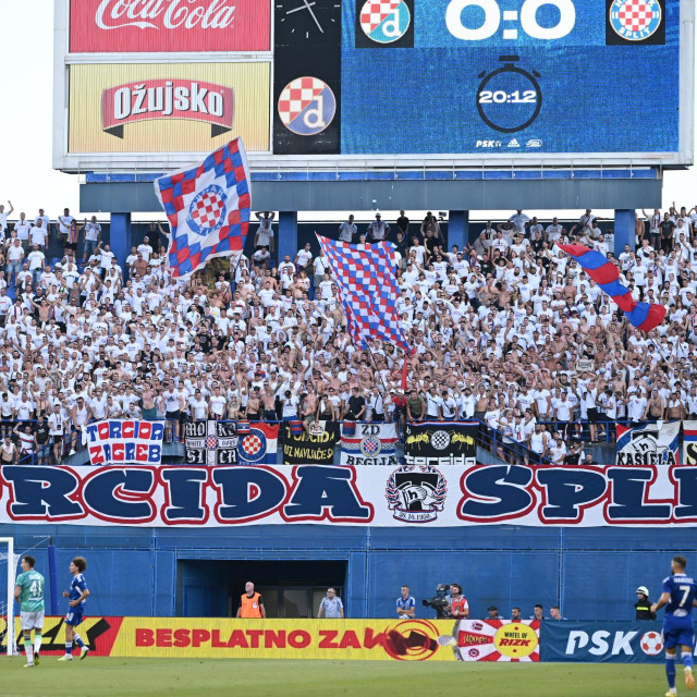 Torcida na južnoj maksimirskoj tribini