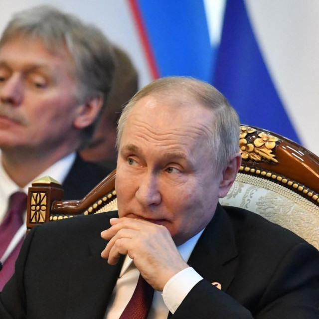 Vladimir Putin, Dmitrij Peskov